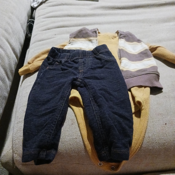 Baby Boy Fall Outfit Set - Carter’s 9M - Picture 1 of 3